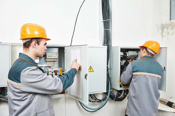 Optimise the scheduling for electricians