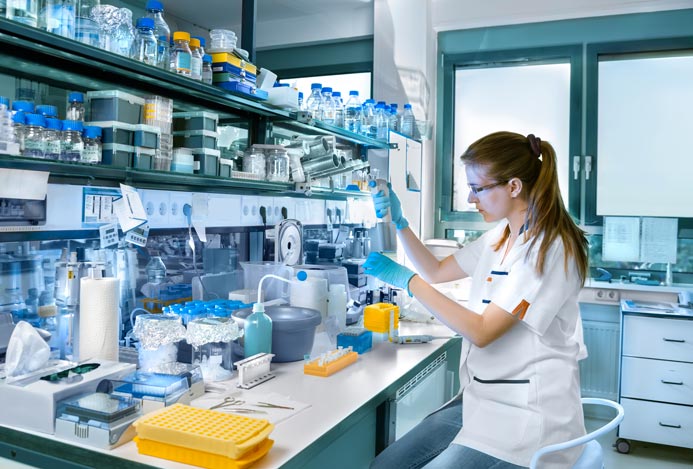 Optimize the planning of a laboratory